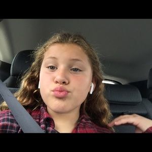 Meet your Posher, Abby